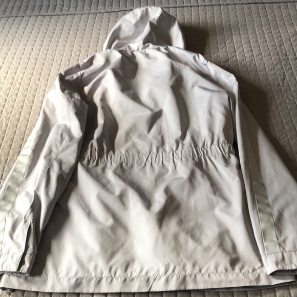 Like NEW- 💨 Johnston & Murphy Lightweight Windbreaker - Picture 4 of 10